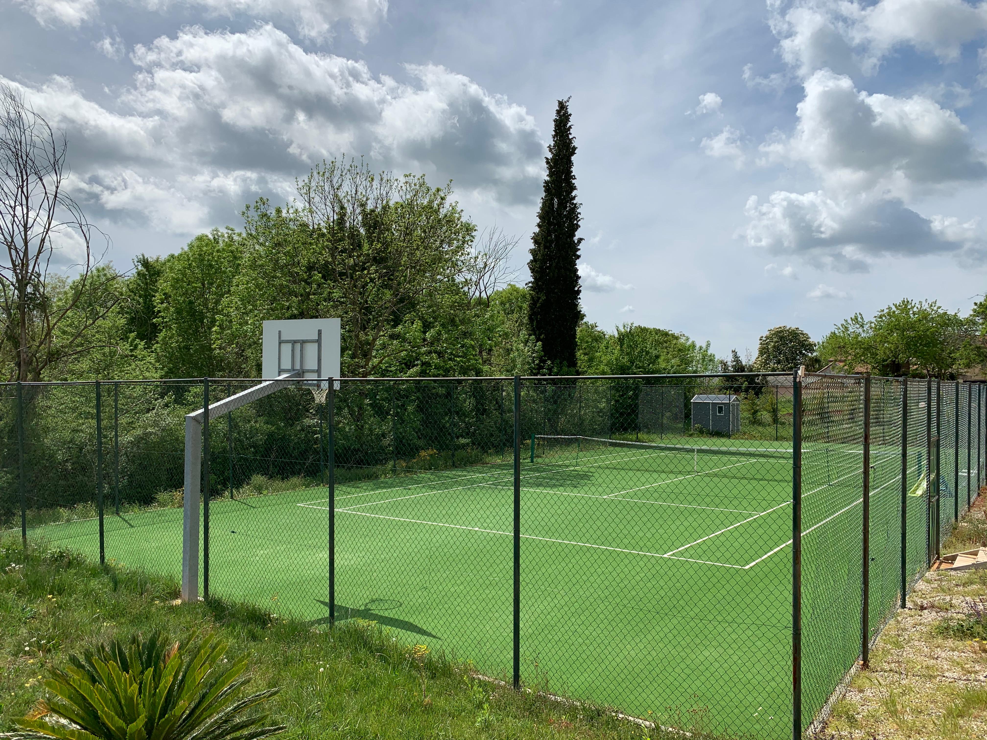 Tennis
